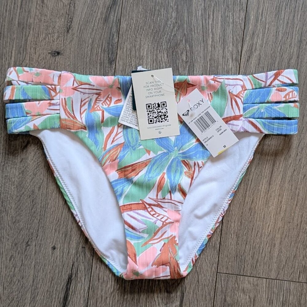 77. 🌊🌺 Roxy Ribbed Floral Swim Bottoms — Size M-- NWT 🌺🌊